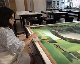 移除畫框並燙平布邊