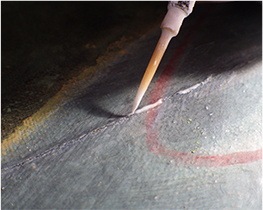 使用水溶性補土填補缺失縫隙